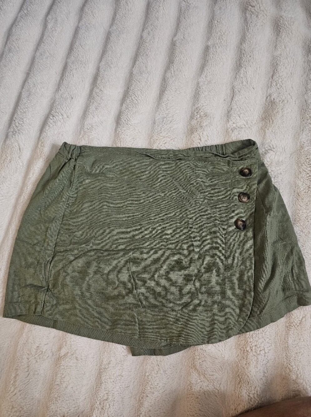 Olive Green Women’s Button-Detail Shorts